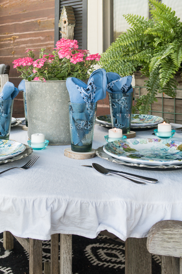 Rustic Glam Outdoor Summer Table Using Melamine